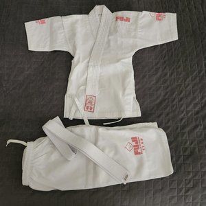 Baby / Toddler Gi 6-12 mo (Fuji brand, pink print)